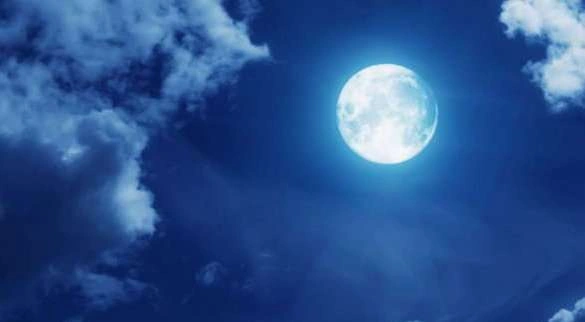 Aaye Jaante Hai Chand Ki Solah Kalaon Ke Baare Me Www.thehindi.in