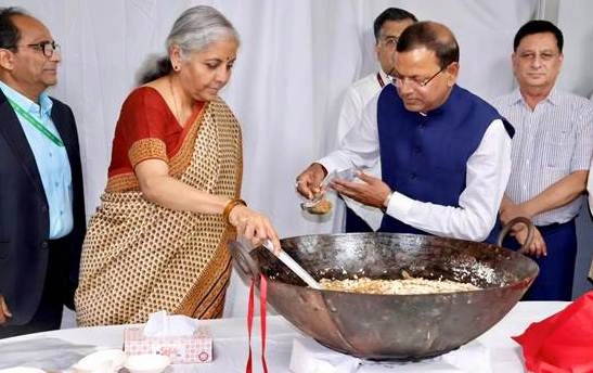 What Is Halwa Ceremony And What Does It Signify Budget Www.thehindi.in