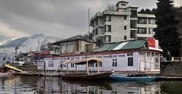 Worlds One And Only Floating Post Office Wooden Boat House Www.thehindi.in